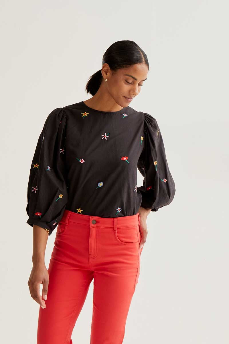 Top with Black Gardener Flowers Print